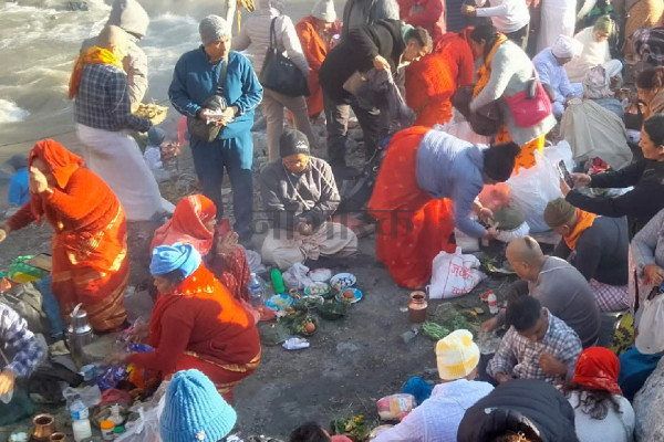 कागबेनीमा भक्तजनको घुइँचो (फोटोफिचर)