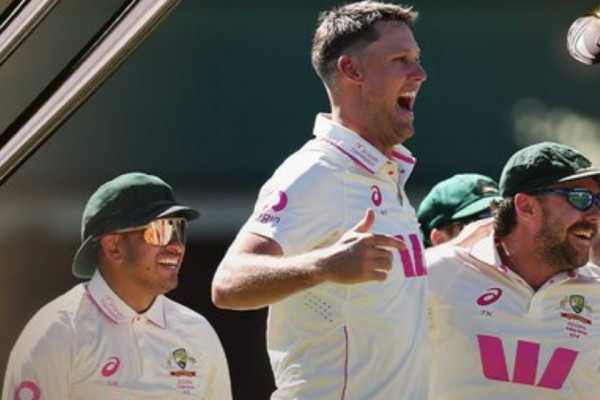 एसेज क्रिकेट : बलियो स्थितिमा अस्ट्रेलिया