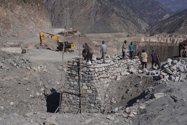 अत्यधिक चिसोका कारण मुस्ताङमा विकास निर्माणको काम ठप्प