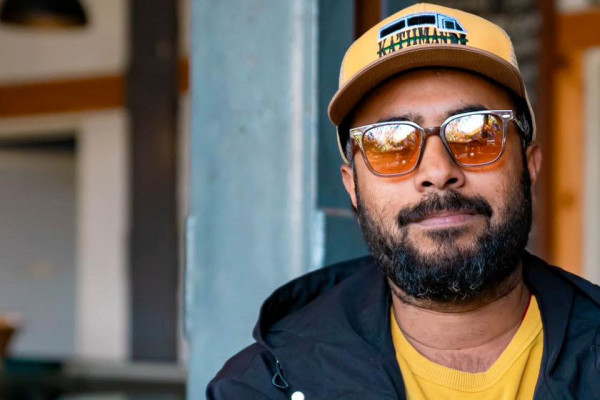 ‘विधिको शासन’बाट विजय बरालको गायन डेब्यू