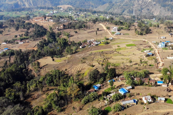 फलेवासबाट एक वर्षमा पाँच सय २५ जना बसाइँसराइ