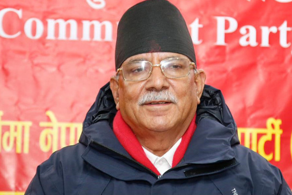 यताउता भड्किन छाडेर नेपाली कम्युनिष्ट पार्टीमै आउन विप्लवलाई प्रचण्डको आग्रह