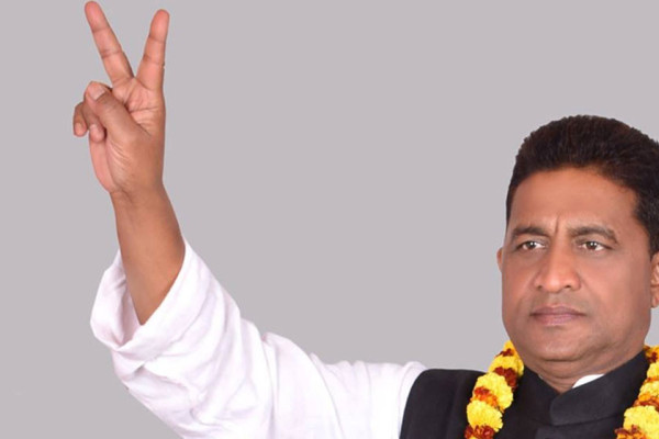 ह्याट्रिकको दाउमा महासेठ, पहिलो जित निकाल्न जुट्दै महेन्द्र