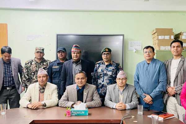 निर्वाचनमा स्थानीय जनप्रतिनिधिसँग समन्वय गर्न स्थानीय प्रशासनलाई गृहमन्त्री अर्यालको निर्देशन