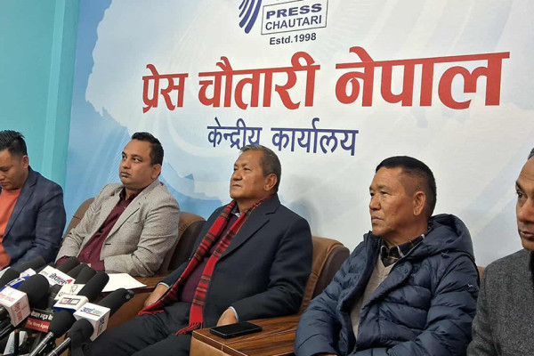 कांग्रेसमा अनुहार नयाँ आए, भिजन नयाँ आएन : एमाले उपाध्यक्ष गुरुङ