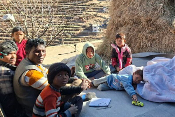 माटोले आमालाई लियो, पाँच सन्तानलाई अनाथ बनायो