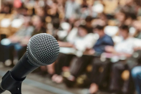 विद्यार्थीको सेमिनार हलभित्र अश्लील काम गर्ने युवक पक्राउ !