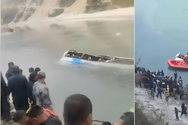 रामेछापको तामाकोशीमा बस खस्यो, १० को उद्धार