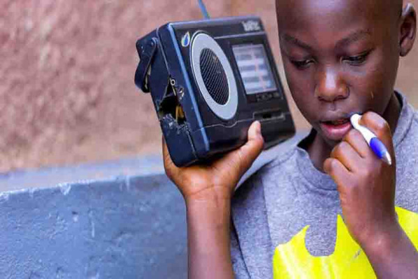 विश्व रेडियो दिवस आज मनाइँदै