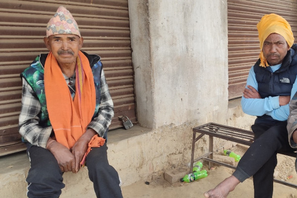 ‘आश्वासन बाँड्छन्, तर चुनाव जितेपछि फर्केर आउँदैनन्’