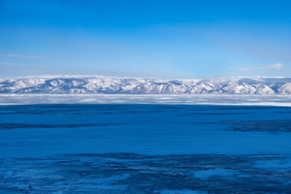 बैकाल तालमा बस डुब्दा सात चिनियाँ पर्यटकको मृत्यु