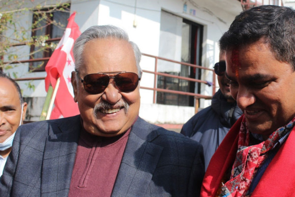 जब कांग्रेस महामन्त्री पौडेलले वरिष्ठ कलाकार नीर शाहलाई भेटे‍‍‍...