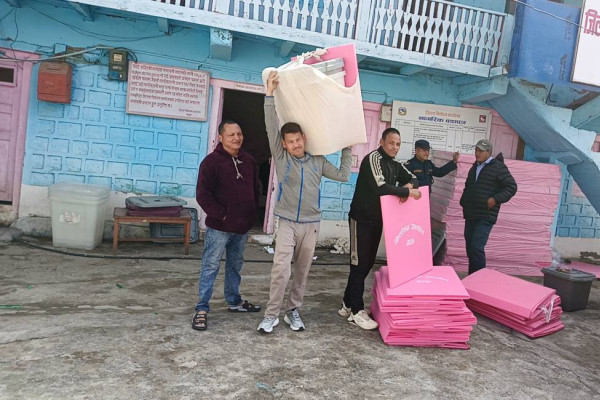 सबै जिल्ला पुगे निर्वाचन सामग्री, तयारी अन्तिम चरणमा