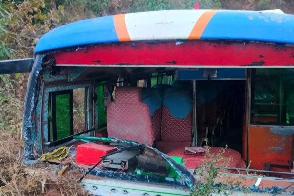 चुनावीको र्‍यालीका सहभागी सवार बस दुर्घटना, २९ जना घाईते