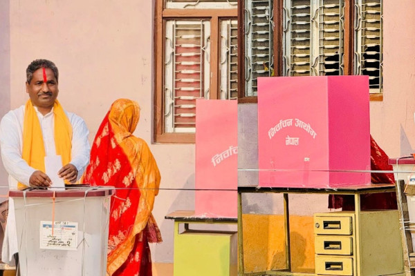 आजपा अध्यक्ष साहद्वारा मतदान