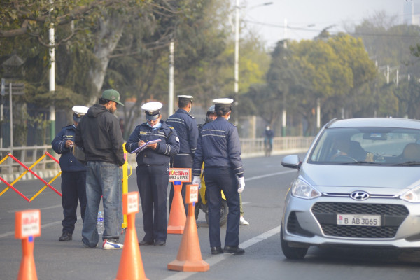 निर्वाचन आचारसंहिता उल्लंघन गर्ने २४ जना पक्राउ, होल्ड भए २ हजार ५९७ सवारी