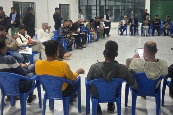 झापा-५ मा सर्वदलीय बैठक जारी