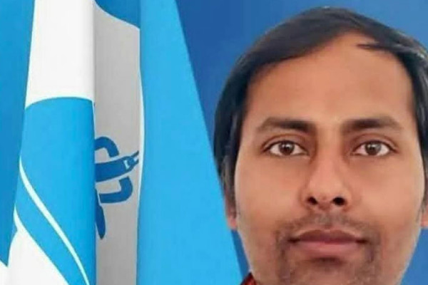 सिराहा-४ मा रास्वपाका तपेश्वर विजयी