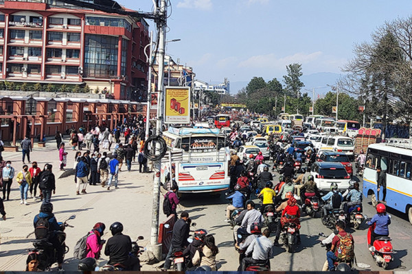 सार्वजनिक सवारीसाधनको भाडादर बढाउने तयारी : बिहीबारसम्ममा टुङ्गो लाग्ने