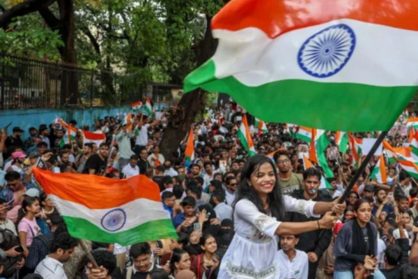 ‘यो त सुरुवात मात्र हो’ : शिक्षामन्त्रीको राजीनामापछि पनि किन रोकिएन भारतीय युवाको आन्दोलन ?