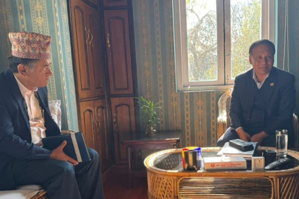 हितेन्द्रसँगको भेटमा कुलमानले भनेः द्वन्द्व नबढाएर परिणाममुखी काम गर्नुस्