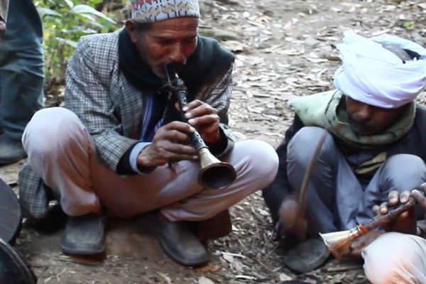 हराउँदै परम्परागत पञ्चेबाजा बजाउने चलन