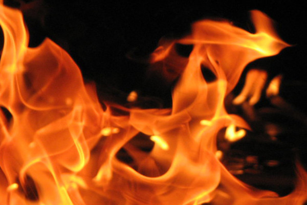 विद्युत् सर्ट भएर आगलागी हुँदा पाँच लाखको क्षति