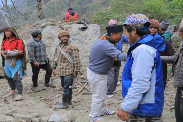 मतदाता रिझाउन आकर्षक नारा